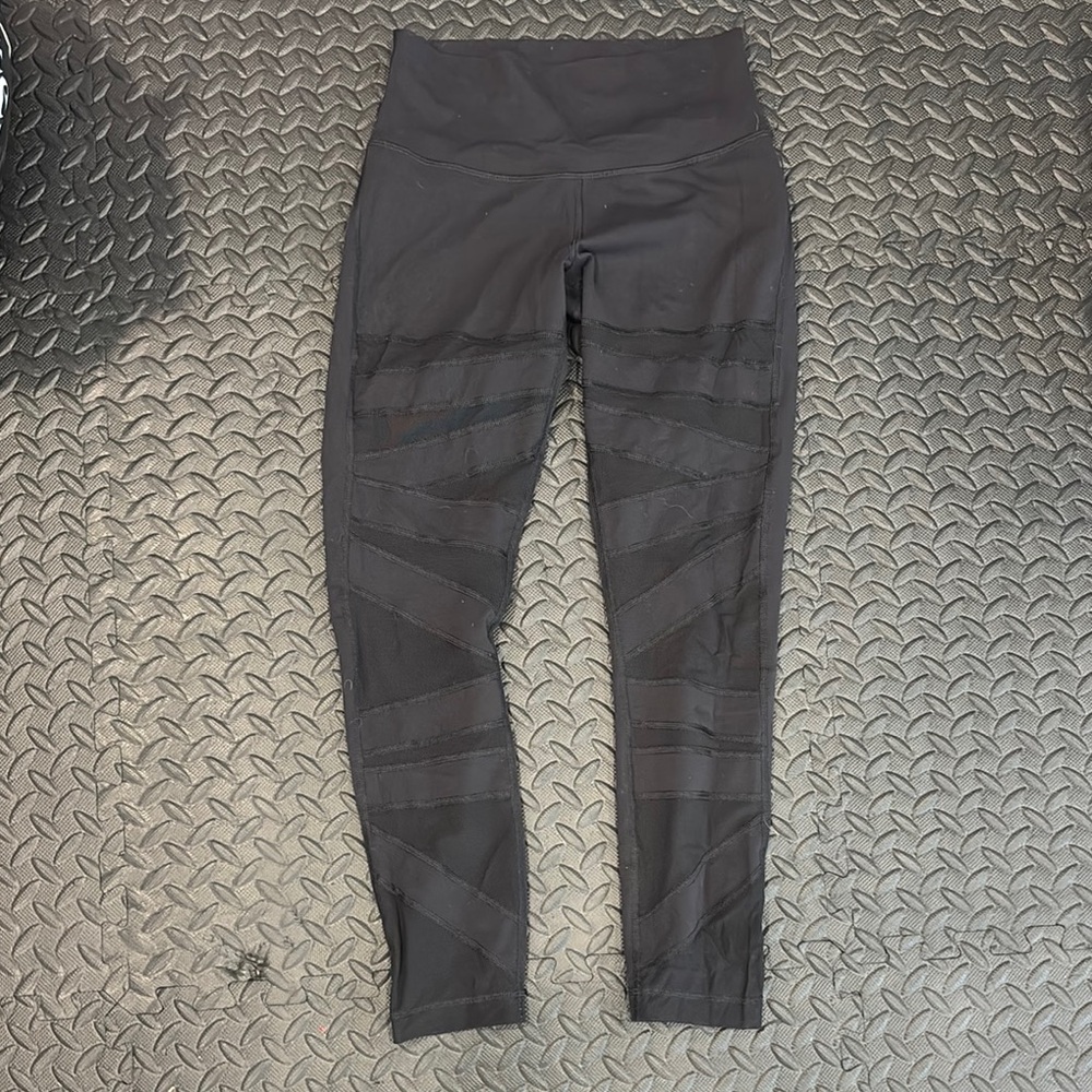 lululemon athletica Black Leggings with mesh areas small